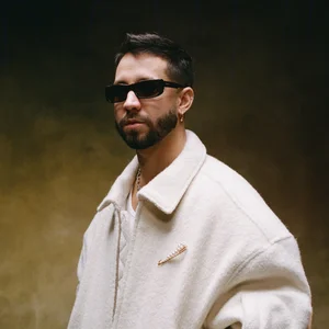 Mora - urbano latino band photo