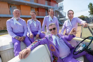 Me First and the Gimme Gimmes - ska punk band photo