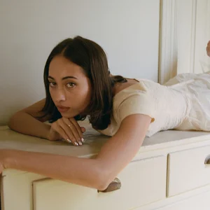 Sofía Valdés - latin indie band photo