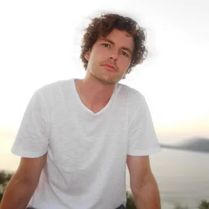 Vance Joy - folk pop band photo