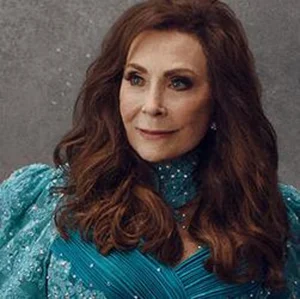 Loretta Lynn - classic country band photo