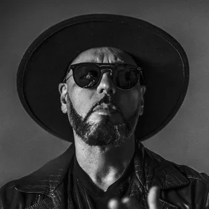 Roger Sanchez - tribal house band photo