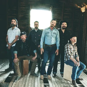 Turnpike Troubadours - red dirt band photo