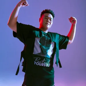Yuno Bigboi - v-pop band photo