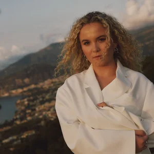 Emma Steinbakken - norwegian pop band photo