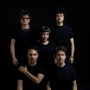 Los Bunkers - latin rock band photo