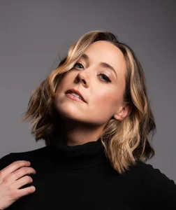Erika Henningsen - musicals band photo