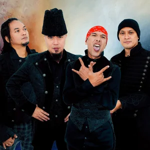 Dewa 19 - indonesian pop band photo