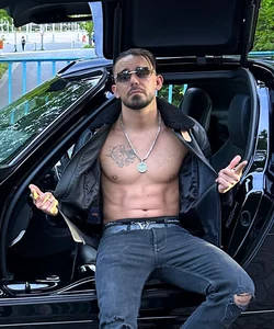 Capital Bra - german hip hop band photo