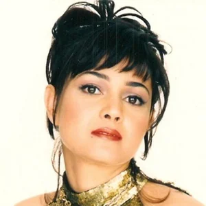 Alisha Chinai - bollywood band photo