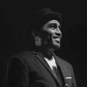 Glenn Fredly - indonesian pop band photo