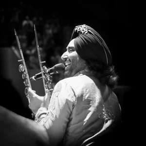 Satinder Sartaaj - sufi band photo