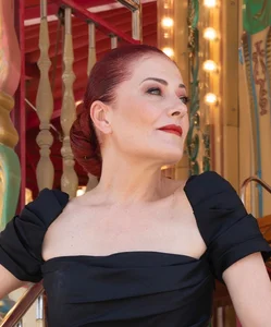 Candan Erçetin - turkish pop band photo