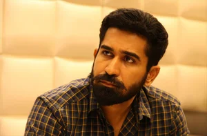 Vijay Antony - tamil dance band photo