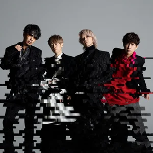 L'Arc-en-Ciel - visual kei band photo