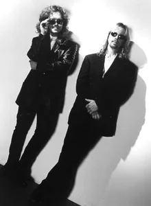 Shaw / Blades - arena rock band photo