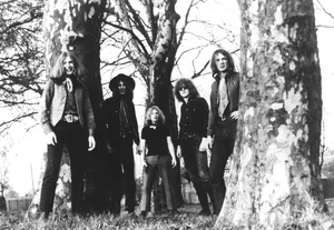 Mott The Hoople - glam rock band photo
