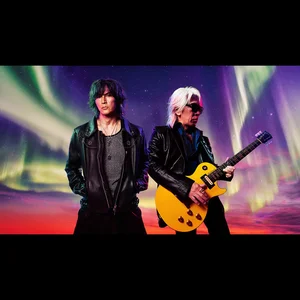 B'z - j-pop band photo